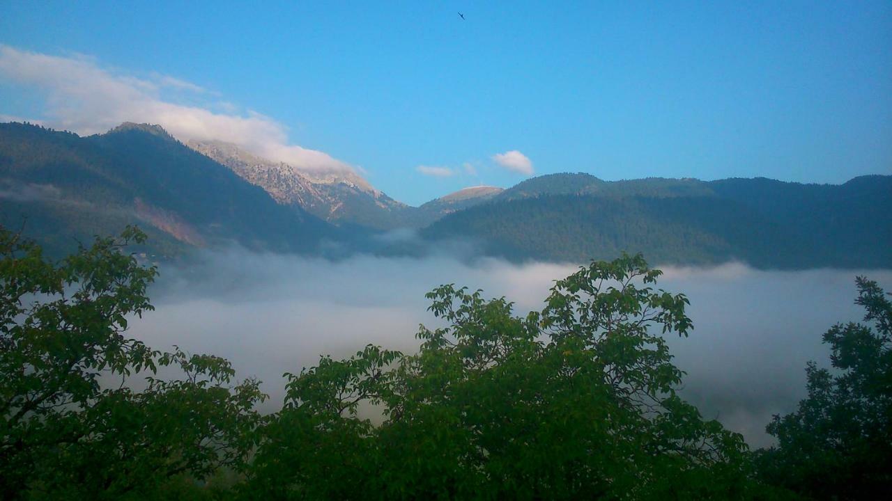 Levanta Mega Chorio Buitenkant foto