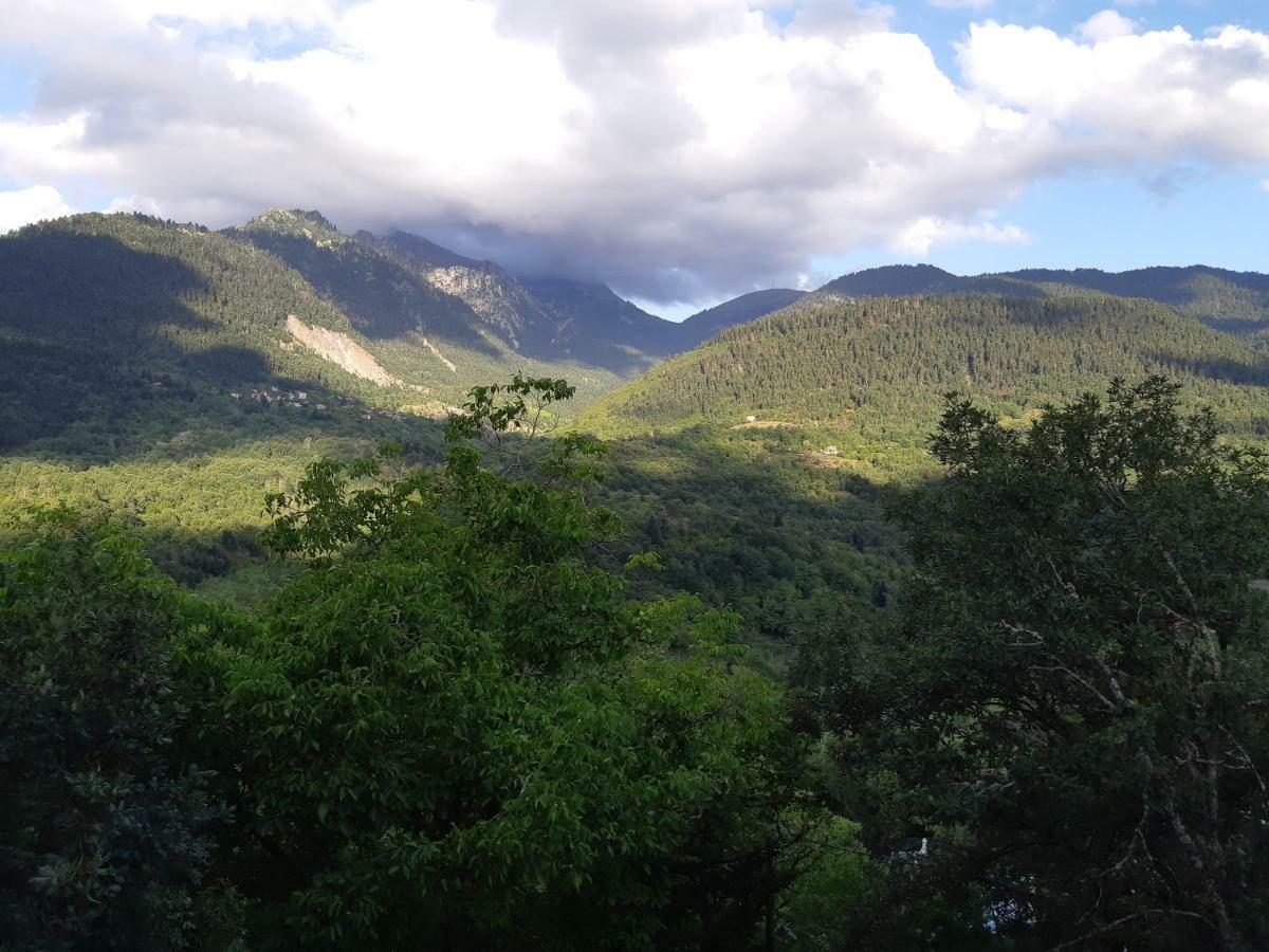 Levanta Mega Chorio Buitenkant foto